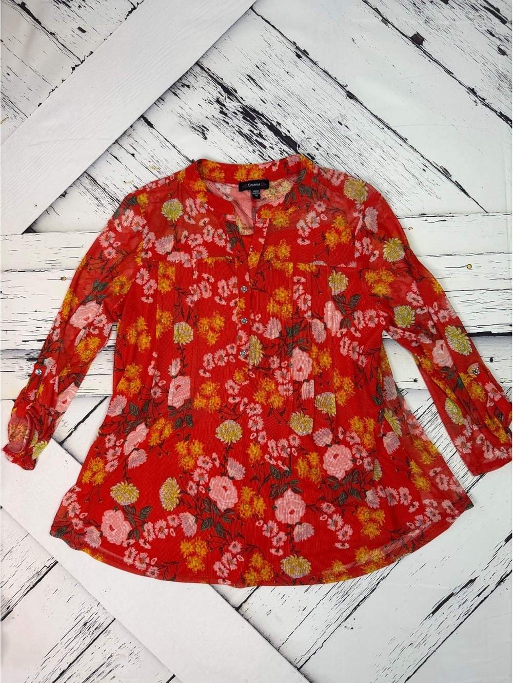 Cocomo Red Floral Pintuck Pleat Tunic Blouse 3/4 Roll-Tab Sleeve Women’s Medium
